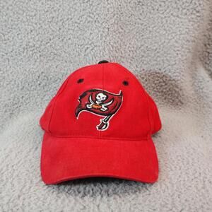 Vtg Tampa Bay Buccaneers Logo Athletic Snapback Hat Red